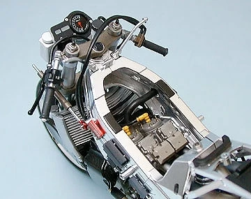 Tamiya 14081 Suzuki RGV Gamma XR89 - Image 6