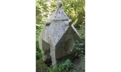 Hornby R7298 Village Pump