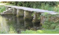Hornby R7341 Stone Footbridge